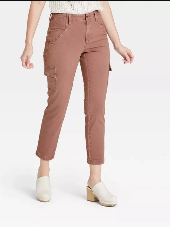 Universal Thread Denim - NWT Universal Thread Women's Cargo High Rise Straight-Leg in Dusty Rose Size 28R